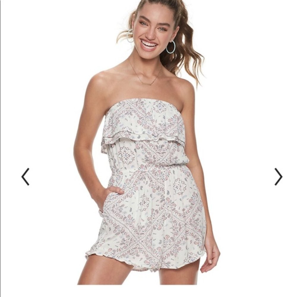 Mudd Strapless Ruffle Paisley Romper Junior Medium